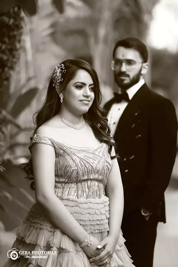 Couple shoot photographer in Delhi NCR
