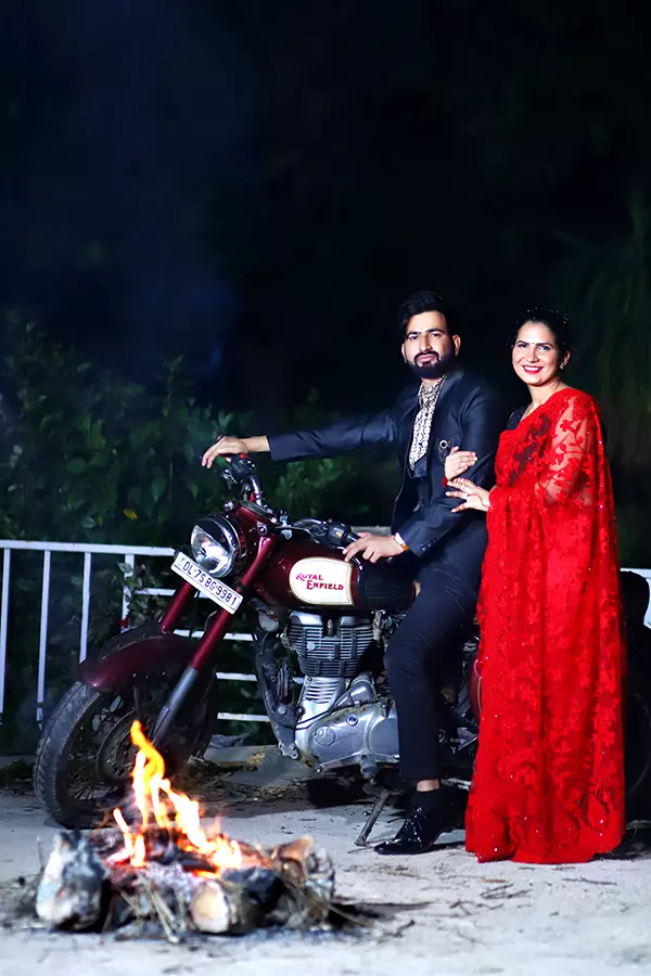 Love story photographer in Delhi
