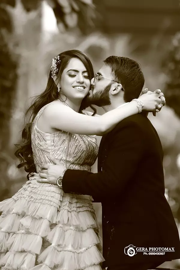 Pre-wedding shoot photographer in Delhi