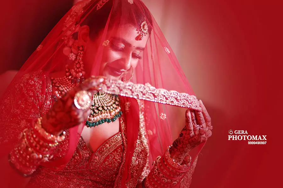 Professional wedding photographer in Delhi